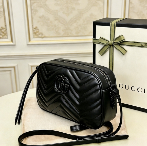 <AUTHENTIC>Gucci GG Marmont Medium Camera Bag - Picture 5 of 6